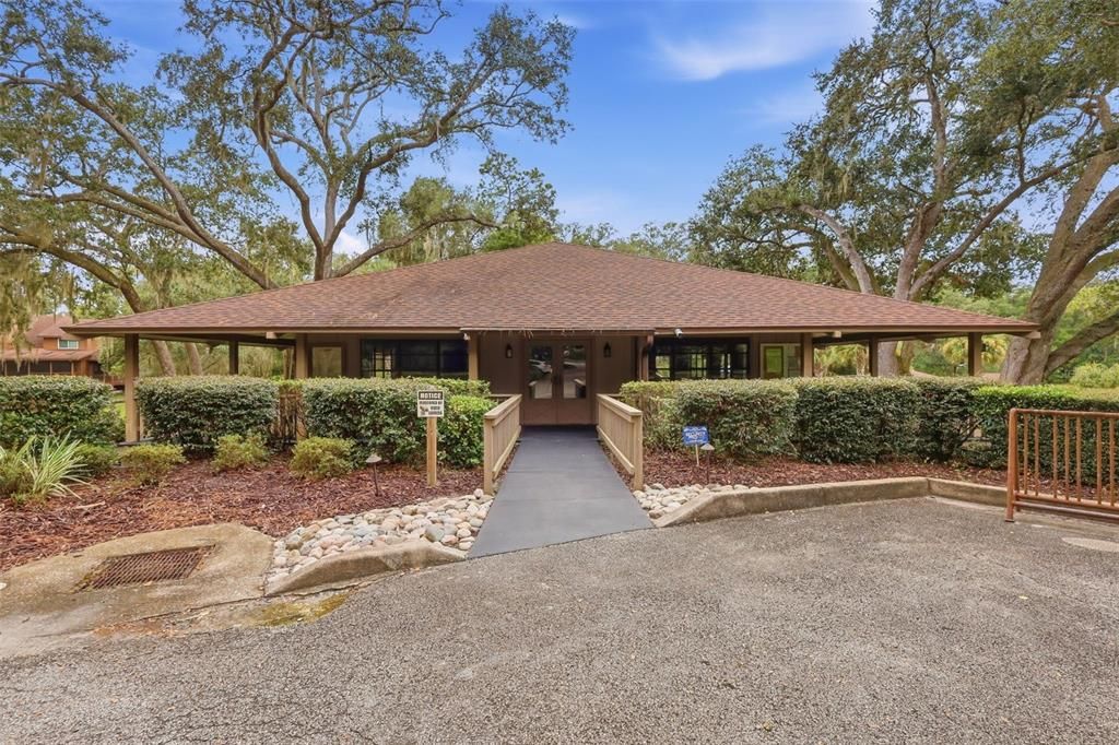 For Sale: $385,000 (4 beds, 3 baths, 2596 Square Feet)
