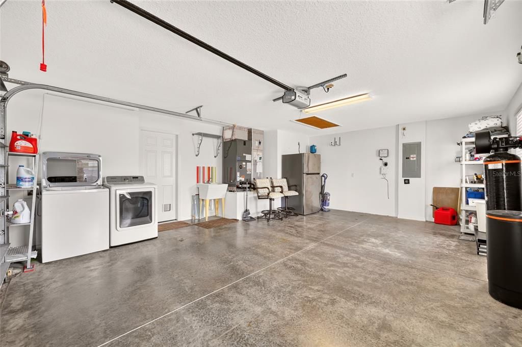 For Sale: $479,900 (3 beds, 2 baths, 1612 Square Feet)