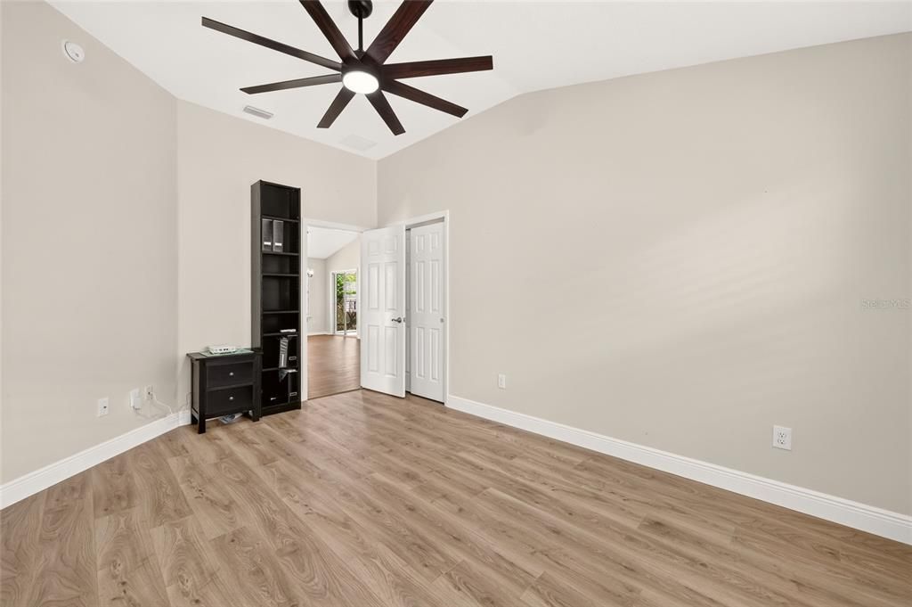 For Sale: $479,900 (3 beds, 2 baths, 1612 Square Feet)