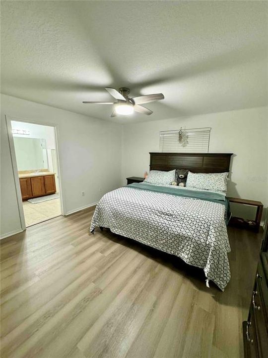For Rent: $2,100 (3 beds, 2 baths, 1558 Square Feet)
