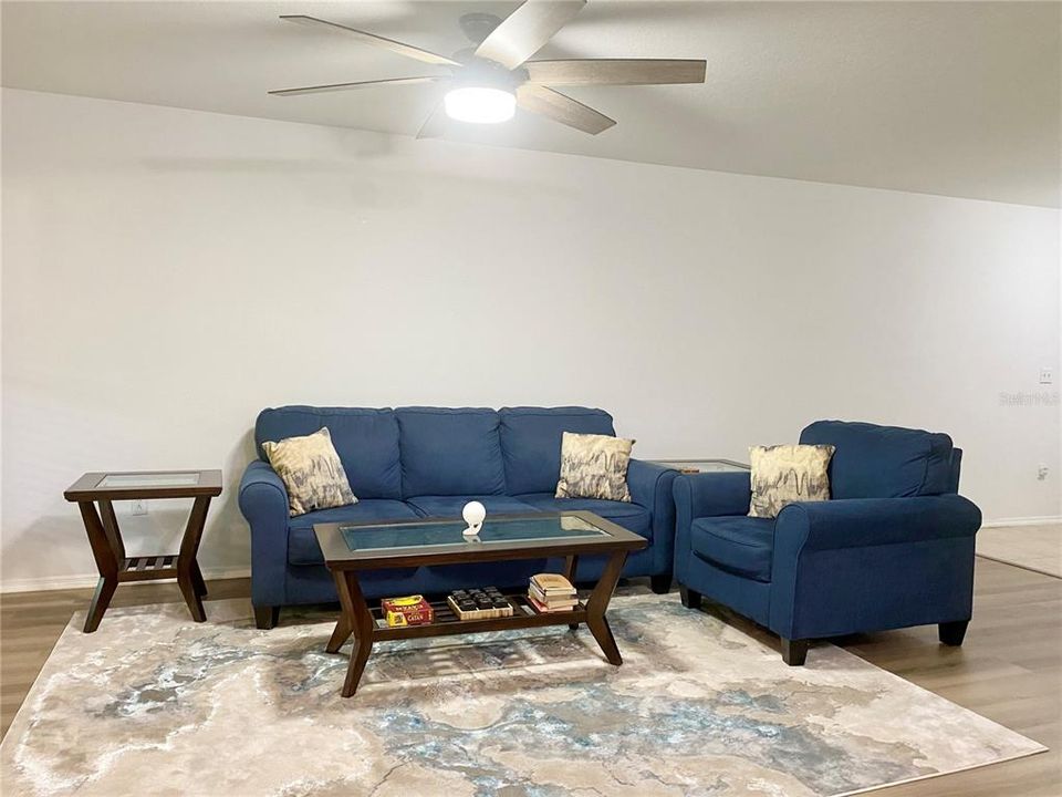 For Rent: $2,100 (3 beds, 2 baths, 1558 Square Feet)