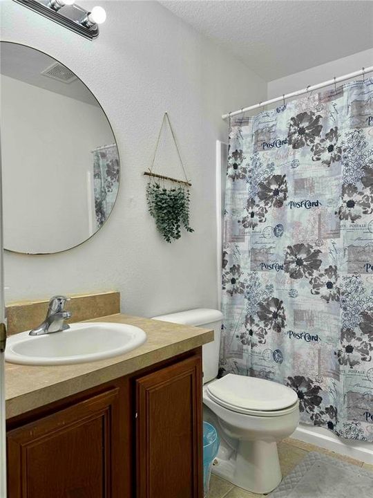 For Rent: $2,100 (3 beds, 2 baths, 1558 Square Feet)