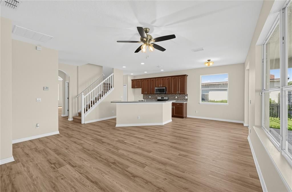 For Sale: $435,000 (4 beds, 3 baths, 2753 Square Feet)