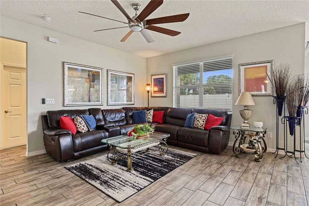 For Sale: $599,000 (5 beds, 4 baths, 3446 Square Feet)