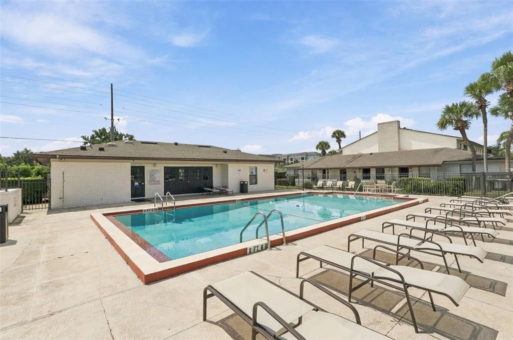 For Sale: $294,900 (2 beds, 2 baths, 890 Square Feet)