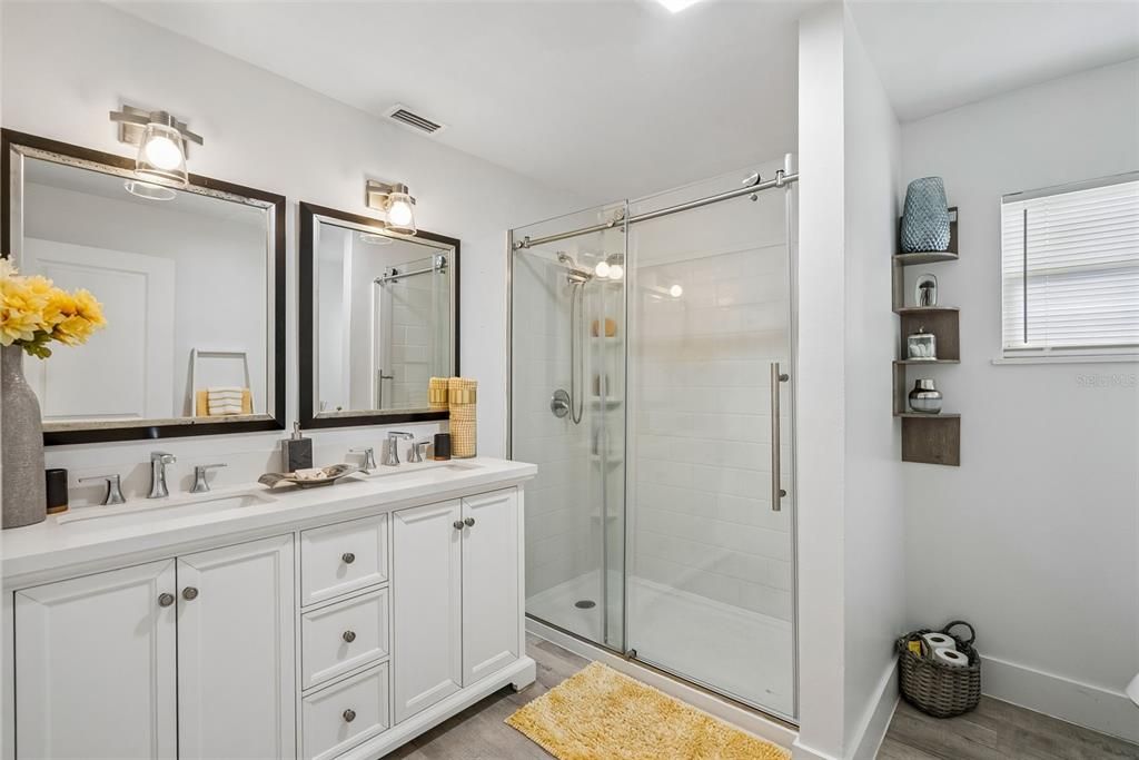 En Venta: $199,900 (2 camas, 1 baños, 1100 Pies cuadrados)