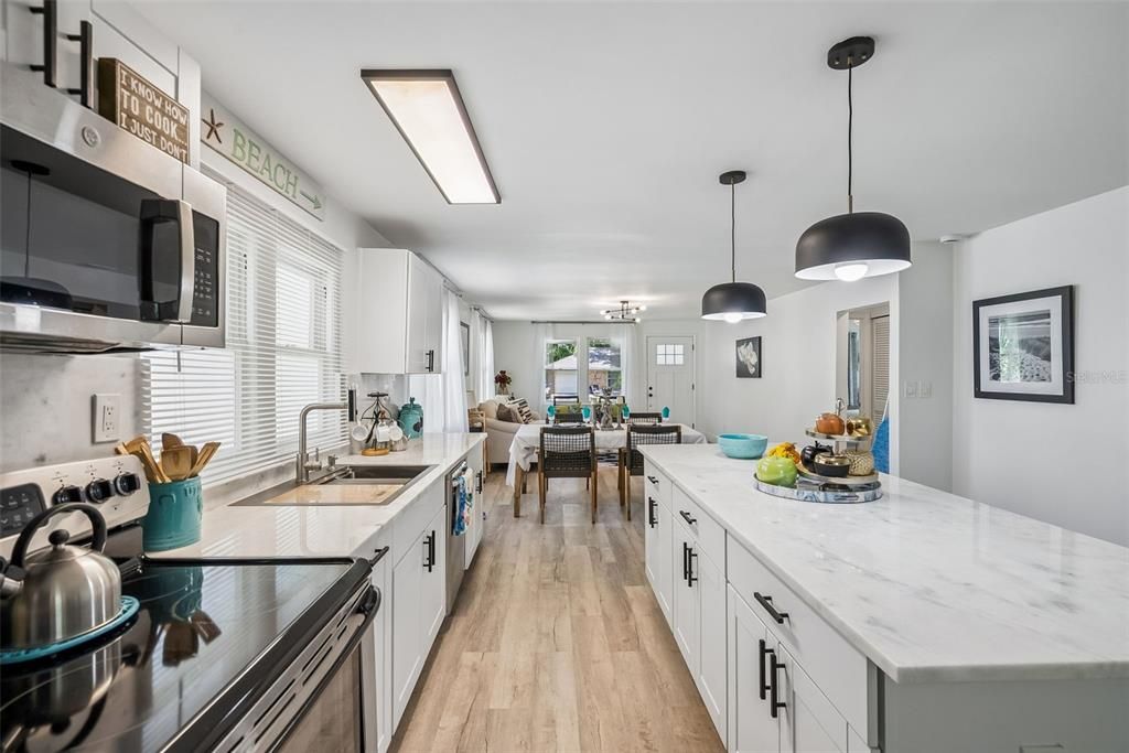 En Venta: $199,900 (2 camas, 1 baños, 1100 Pies cuadrados)