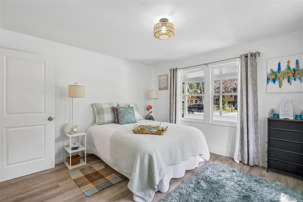 En Venta: $199,900 (2 camas, 1 baños, 1100 Pies cuadrados)