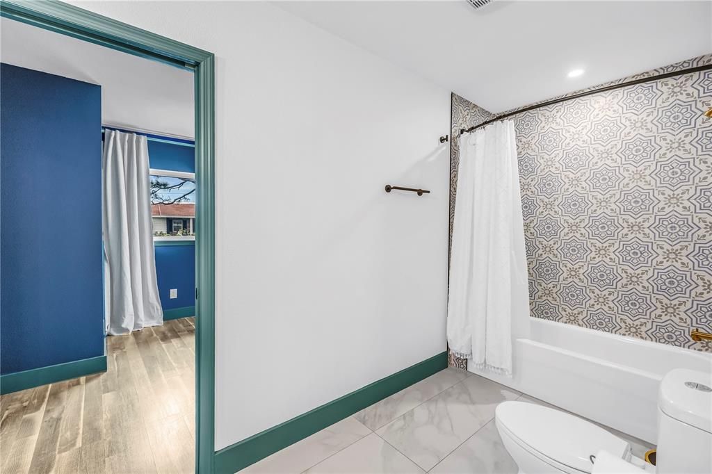 En Venta: $769,000 (3 camas, 3 baños, 2068 Pies cuadrados)
