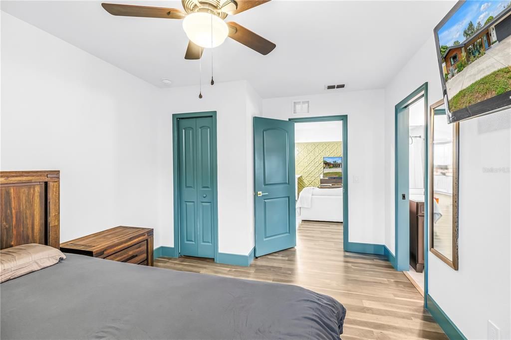 En Venta: $769,000 (3 camas, 3 baños, 2068 Pies cuadrados)