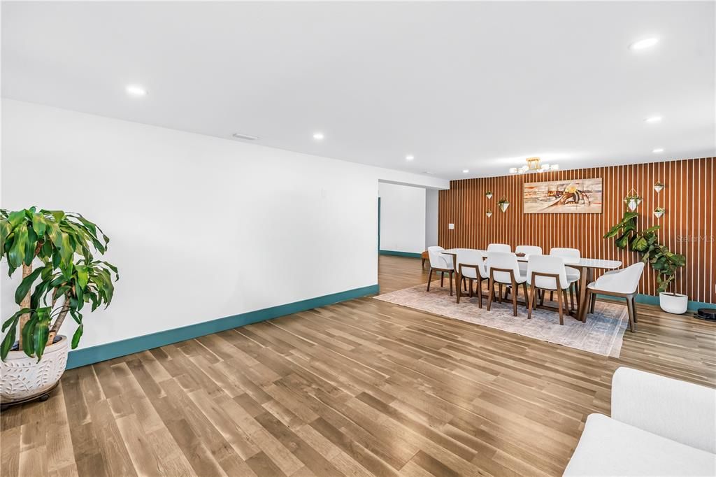 En Venta: $769,000 (3 camas, 3 baños, 2068 Pies cuadrados)