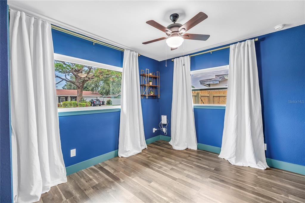 En Venta: $769,000 (3 camas, 3 baños, 2068 Pies cuadrados)