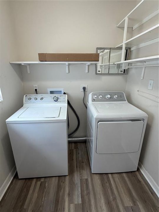 В аренду: $1,600 (2 спален, 1 ванн, 1085 Квадратных фут)