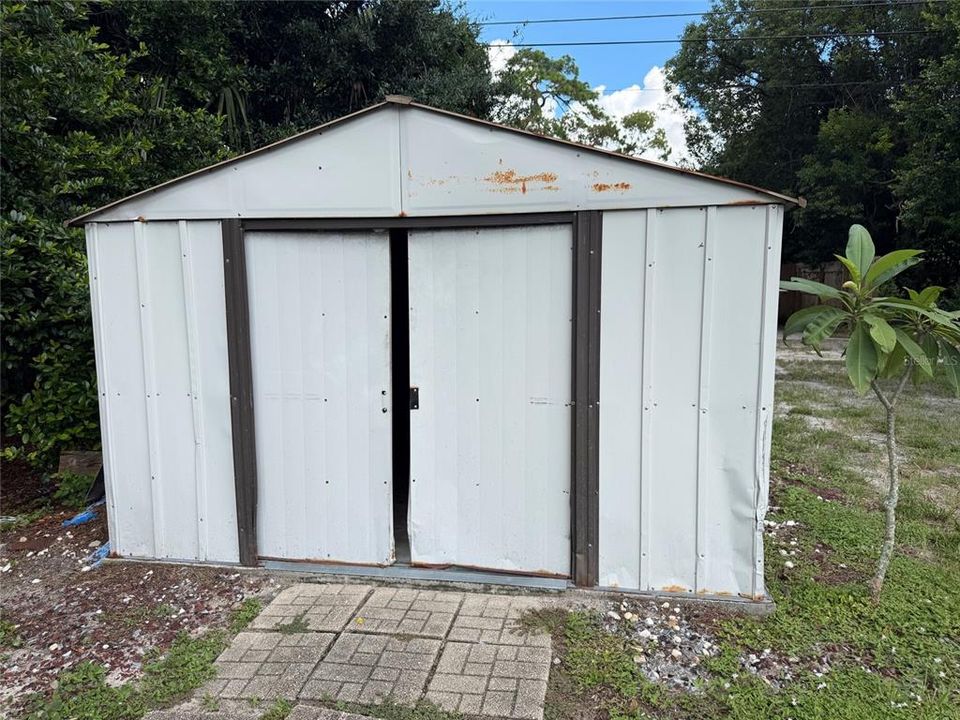 В аренду: $1,600 (2 спален, 1 ванн, 1085 Квадратных фут)