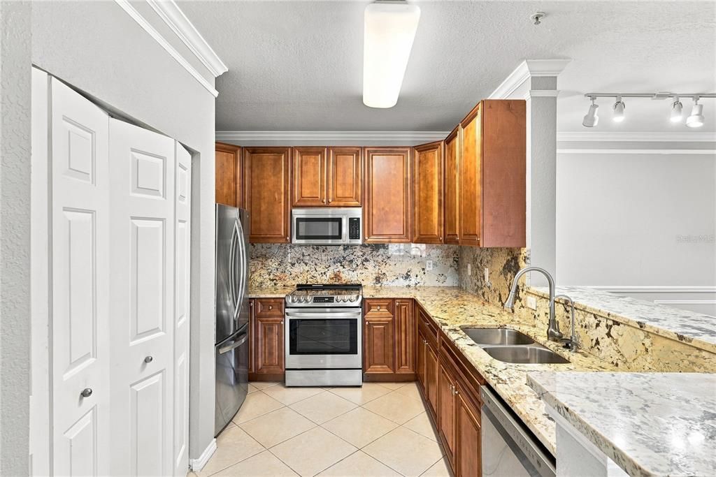 En Venta: $220,000 (2 camas, 2 baños, 1140 Pies cuadrados)