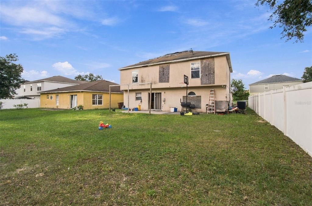 For Sale: $295,000 (4 beds, 2 baths, 2288 Square Feet)