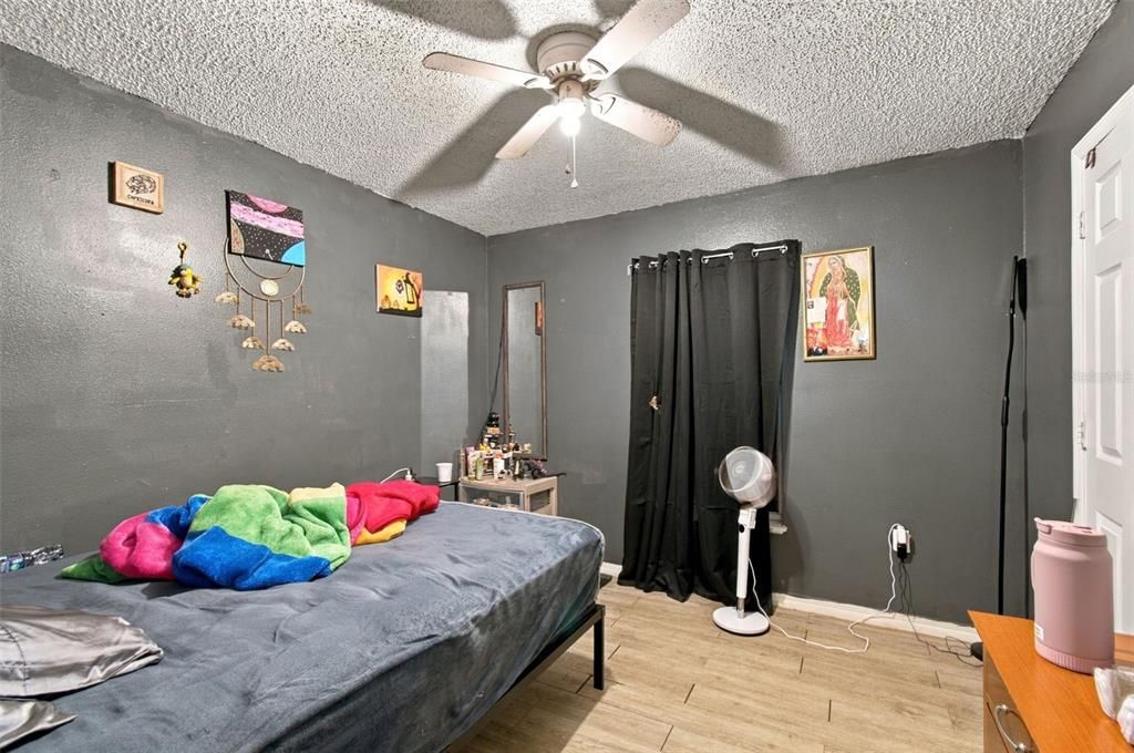 For Sale: $295,000 (4 beds, 2 baths, 2288 Square Feet)