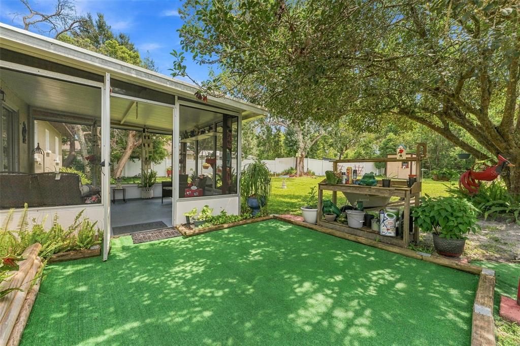 For Sale: $205,000 (2 beds, 2 baths, 750 Square Feet)