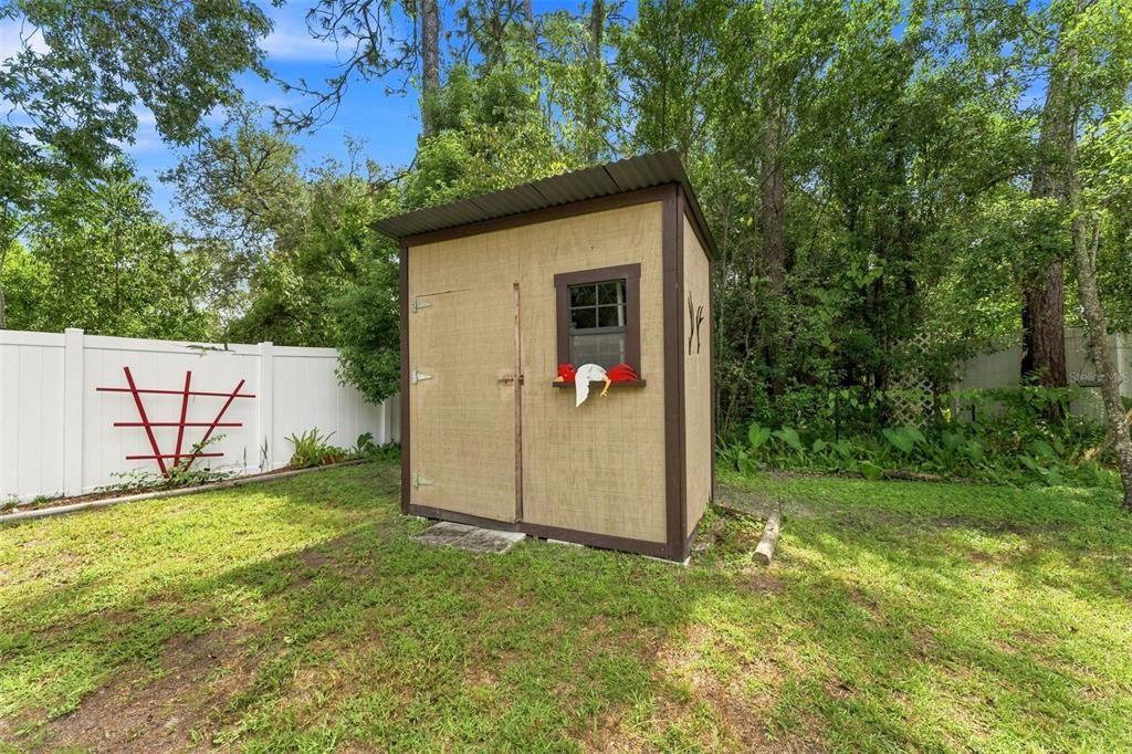 For Sale: $205,000 (2 beds, 2 baths, 750 Square Feet)