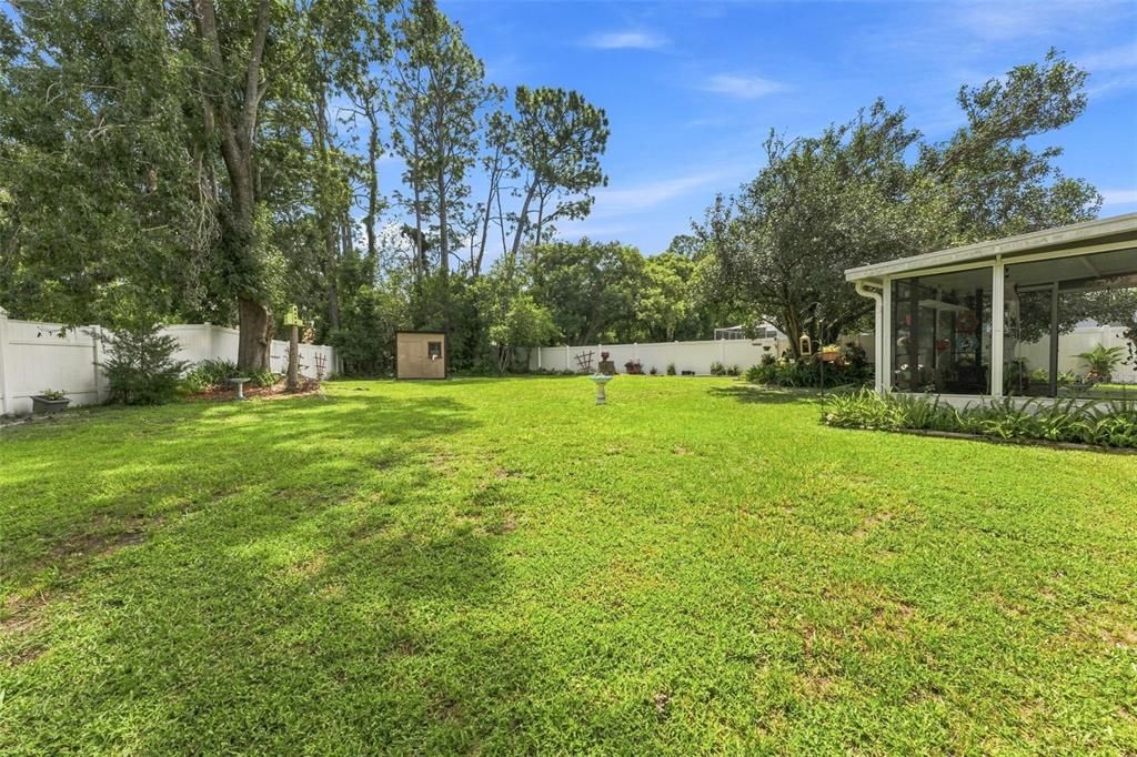 For Sale: $205,000 (2 beds, 2 baths, 750 Square Feet)