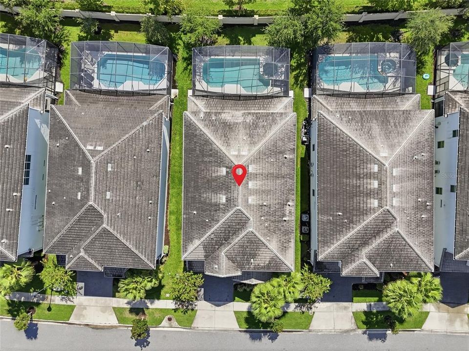 For Sale: $950,000 (9 beds, 9 baths, 4095 Square Feet)