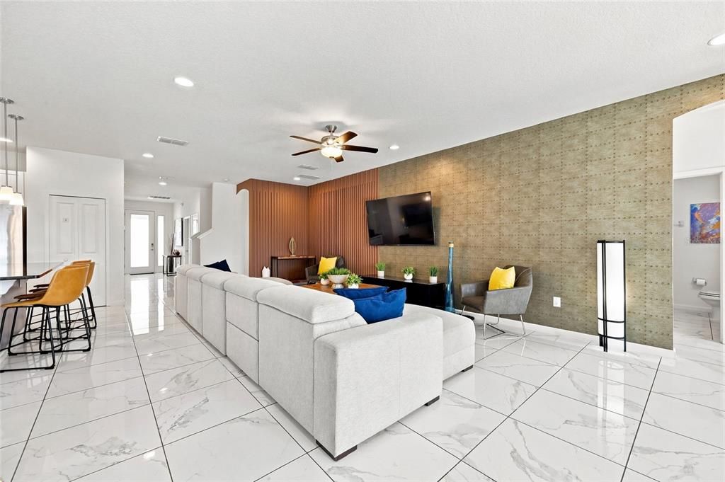 For Sale: $950,000 (9 beds, 9 baths, 4095 Square Feet)