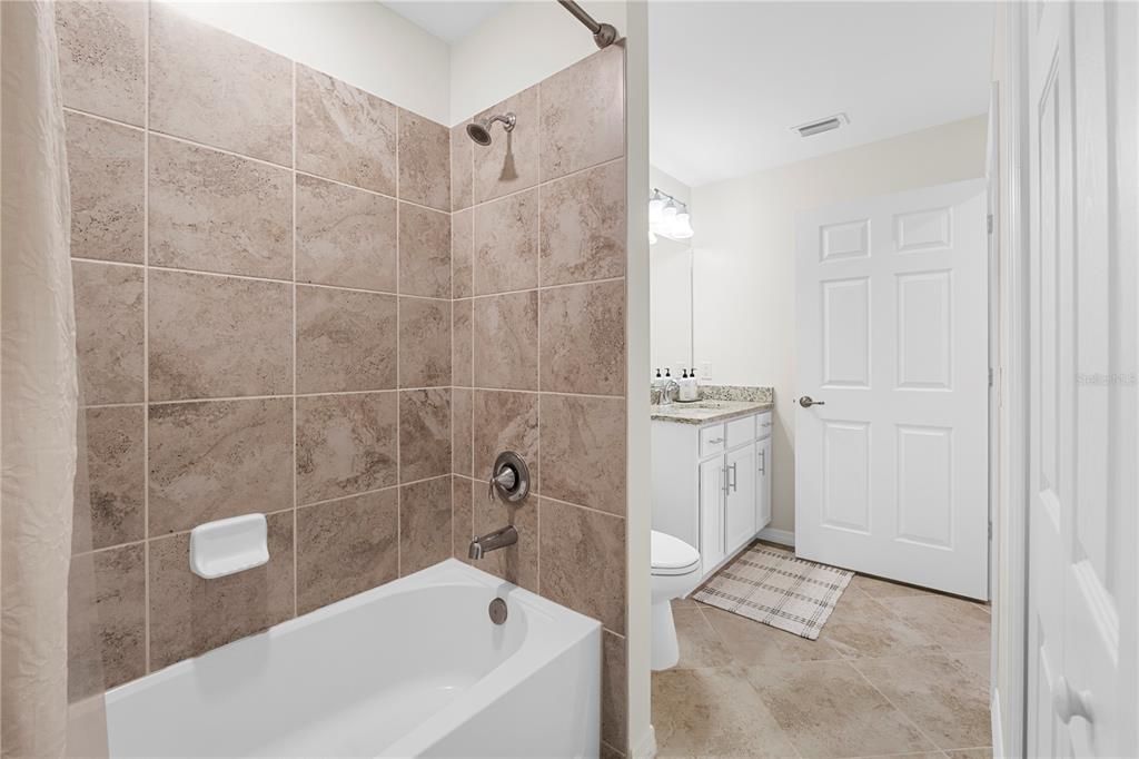 En Venta: $229,000 (2 camas, 2 baños, 1194 Pies cuadrados)