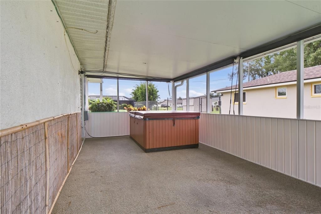 For Sale: $189,000 (2 beds, 2 baths, 1088 Square Feet)