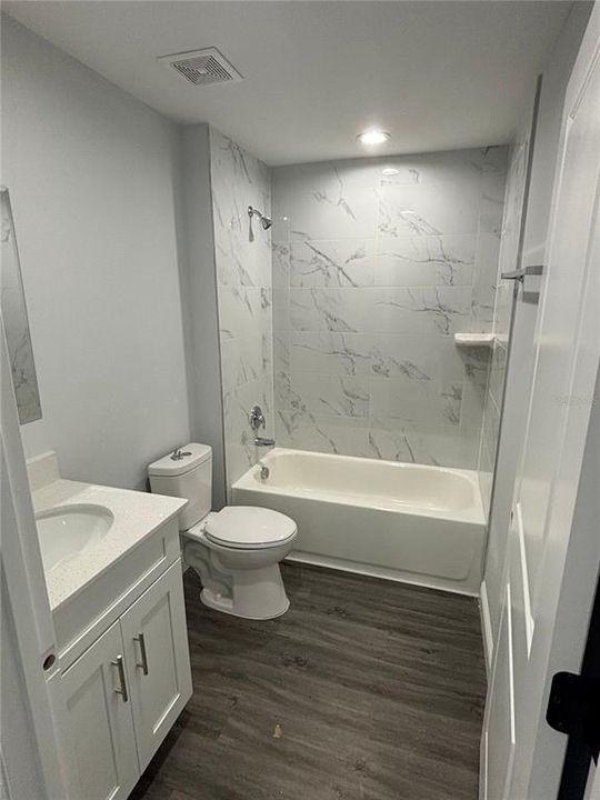 For Sale: $239,900 (3 beds, 2 baths, 1006 Square Feet)