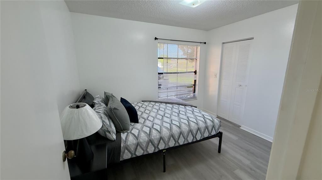 For Rent: $1,700 (2 beds, 1 baths, 919 Square Feet)