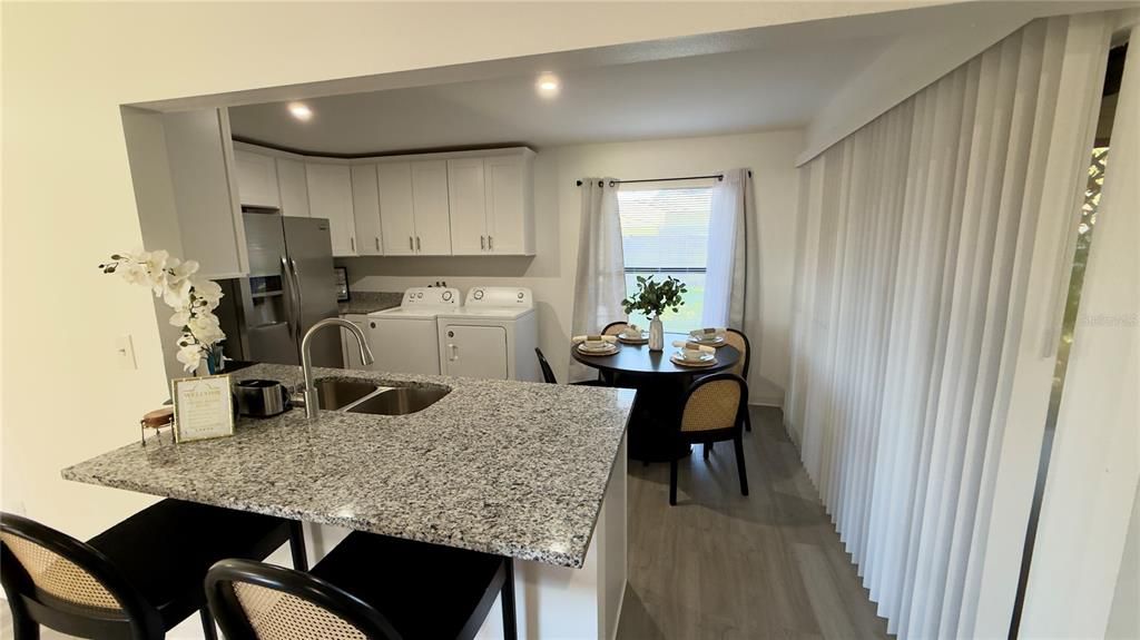 For Rent: $1,700 (2 beds, 1 baths, 919 Square Feet)