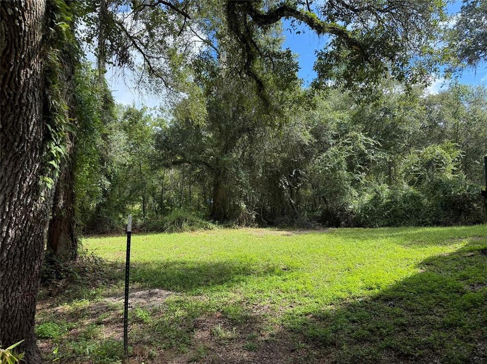 For Sale: $99,900 (2 beds, 2 baths, 900 Square Feet)
