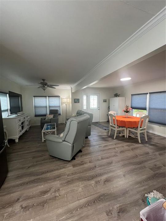 En Venta: $189,000 (2 camas, 2 baños, 900 Pies cuadrados)