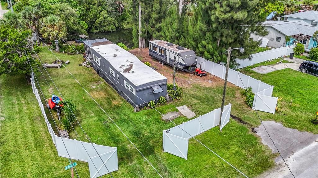 En Venta: $215,000 (2 camas, 1 baños, 600 Pies cuadrados)
