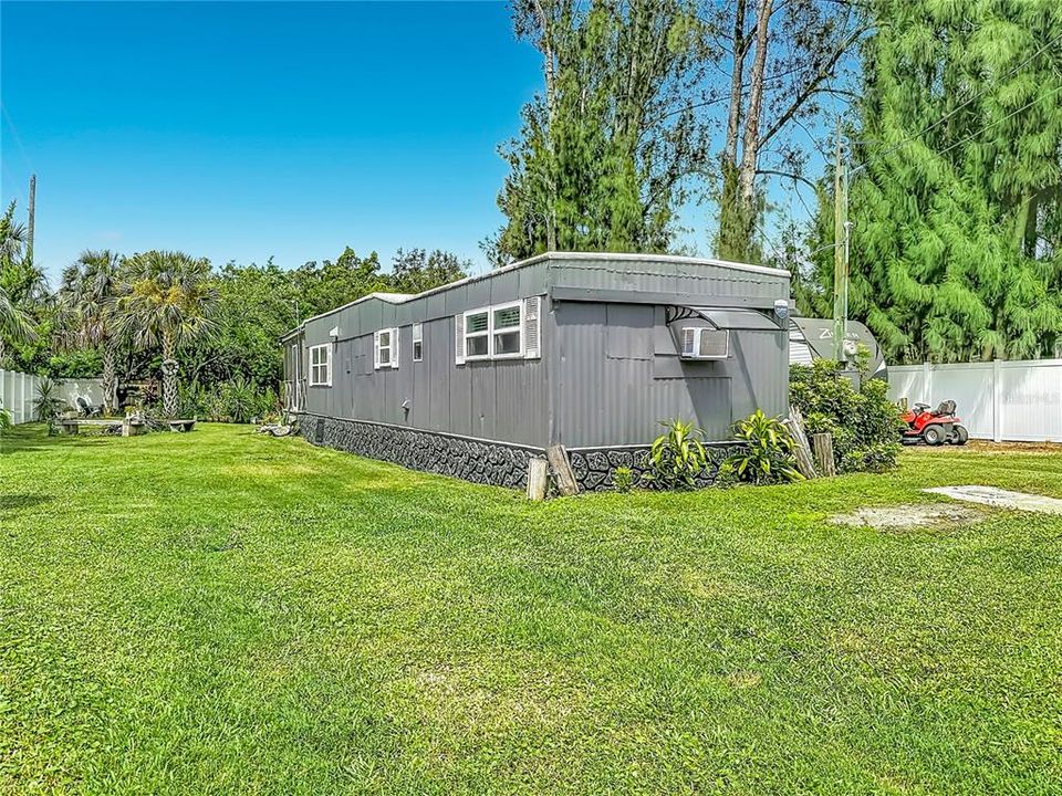 En Venta: $215,000 (2 camas, 1 baños, 600 Pies cuadrados)