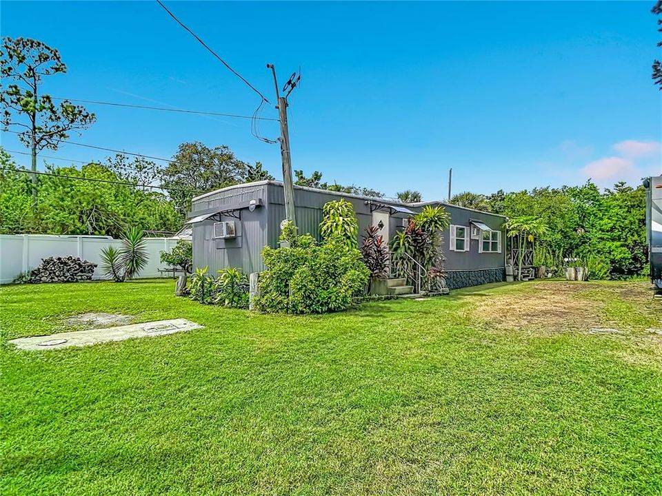 En Venta: $215,000 (2 camas, 1 baños, 600 Pies cuadrados)