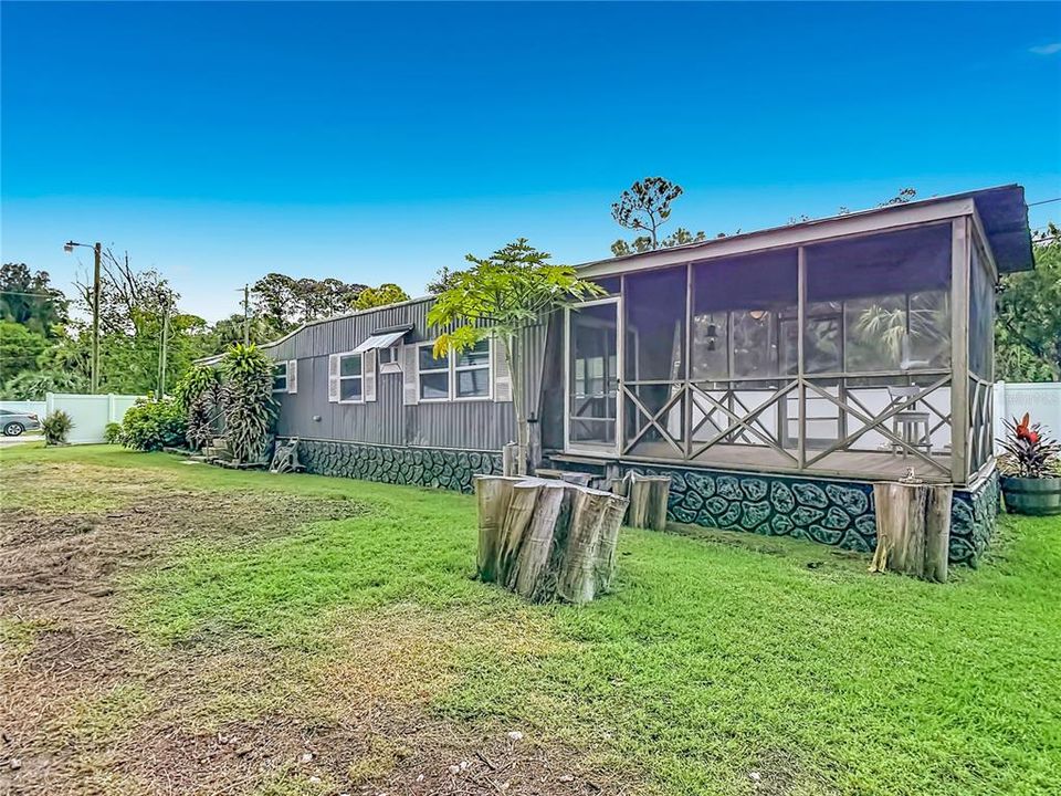 En Venta: $215,000 (2 camas, 1 baños, 600 Pies cuadrados)
