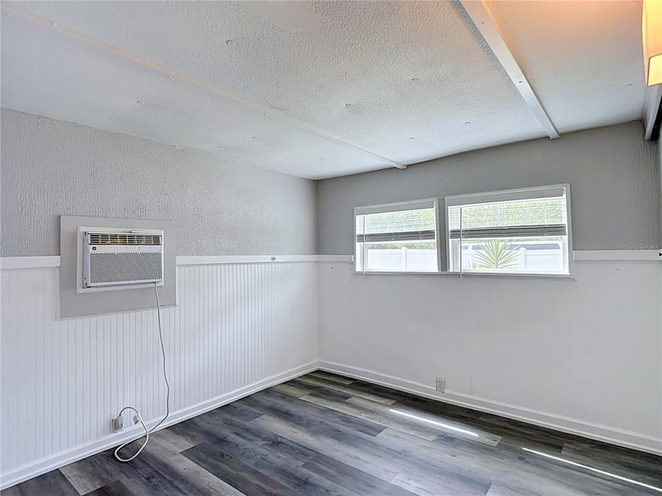 En Venta: $215,000 (2 camas, 1 baños, 600 Pies cuadrados)