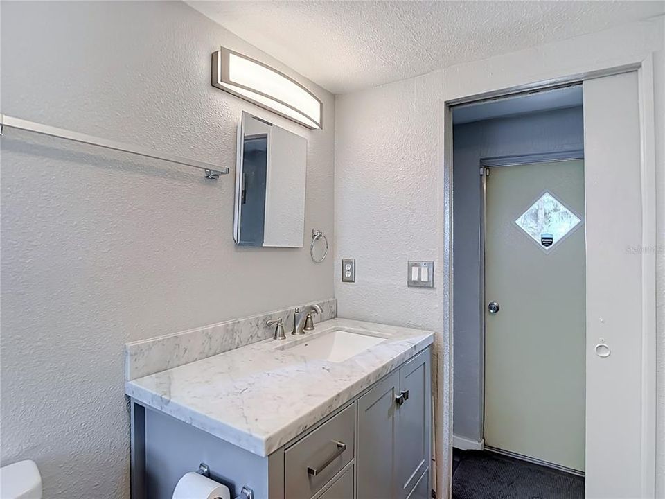 En Venta: $215,000 (2 camas, 1 baños, 600 Pies cuadrados)