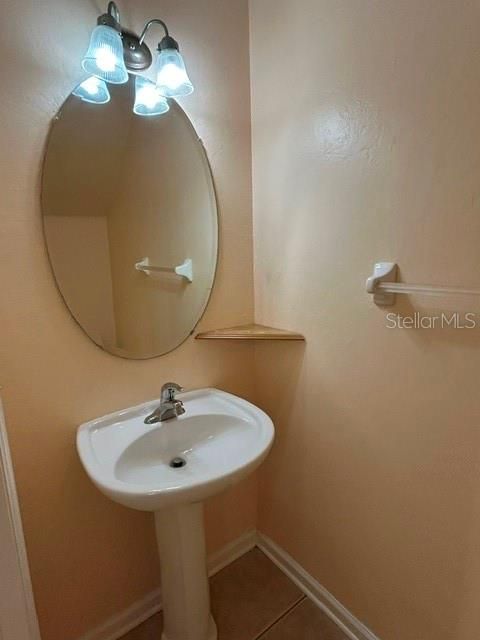 В аренду: $1,950 (3 спален, 2 ванн, 1687 Квадратных фут)