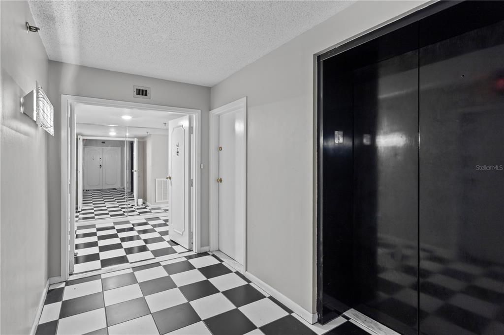 В аренду: $4,500 (2 спален, 2 ванн, 1702 Квадратных фут)