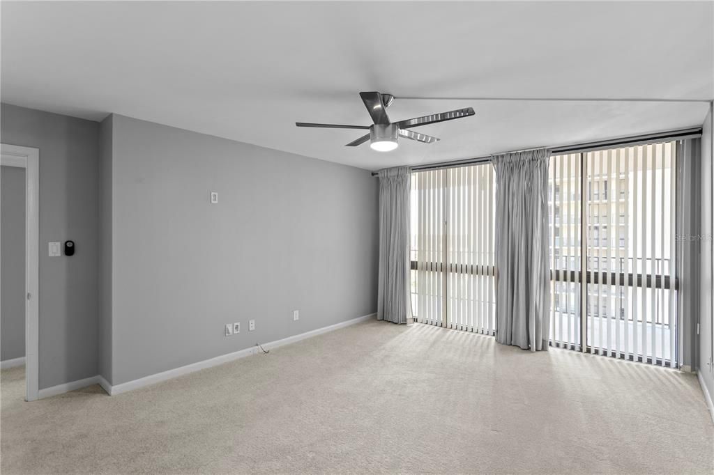 В аренду: $4,500 (2 спален, 2 ванн, 1702 Квадратных фут)