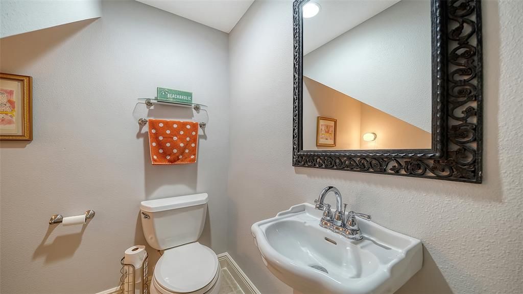 En Venta: $1,650,000 (4 camas, 2 baños, 3180 Pies cuadrados)