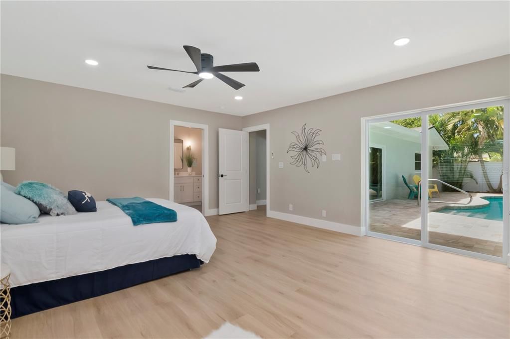 For Sale: $800,000 (4 beds, 3 baths, 2234 Square Feet)