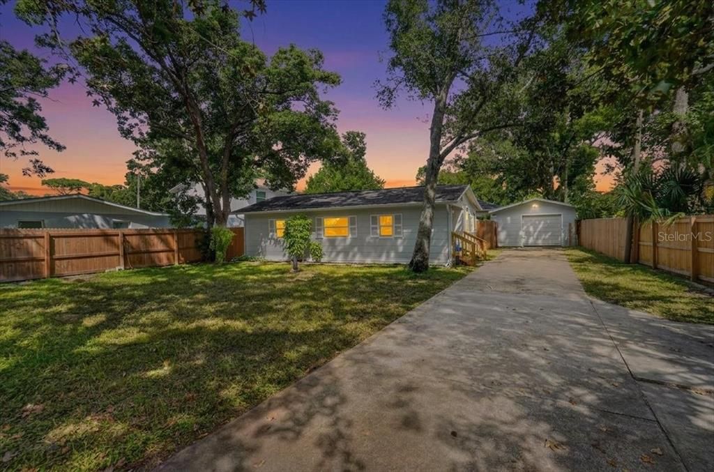 En Venta: $285,000 (2 camas, 1 baños, 804 Pies cuadrados)