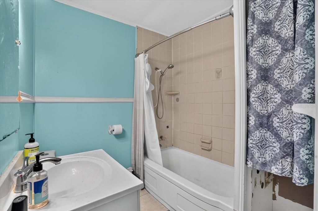 En Venta: $285,000 (2 camas, 1 baños, 804 Pies cuadrados)
