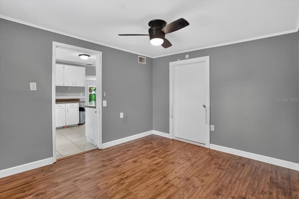 En Venta: $285,000 (2 camas, 1 baños, 804 Pies cuadrados)