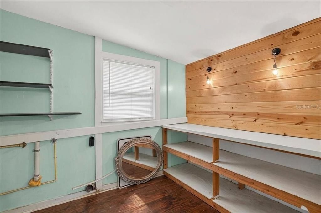 En Venta: $285,000 (2 camas, 1 baños, 804 Pies cuadrados)