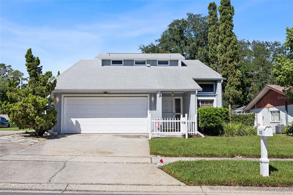 For Sale: $549,999 (3 beds, 2 baths, 2038 Square Feet)