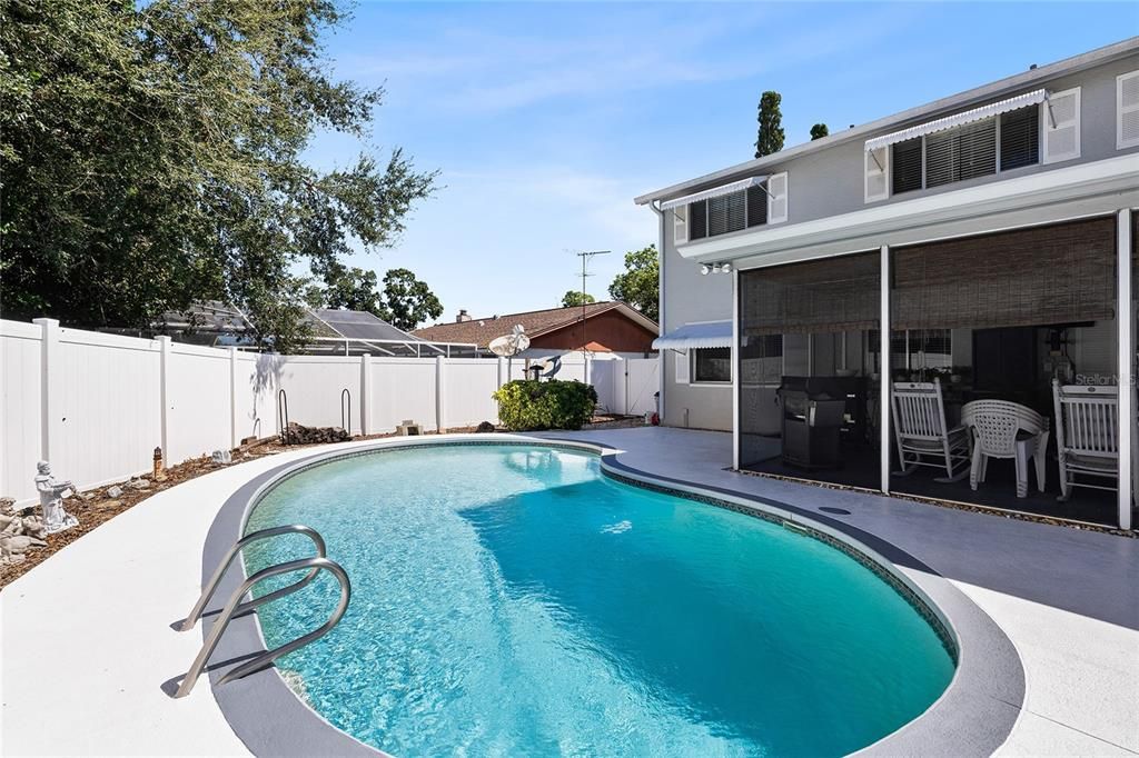 For Sale: $549,999 (3 beds, 2 baths, 2038 Square Feet)